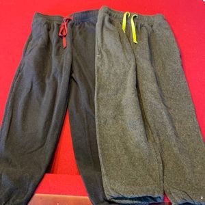 Boys sweatpants size 4/5 2pc